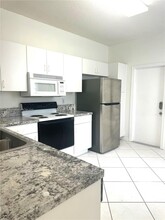 3789 San Simeon Cir in Weston, FL - Building Photo - Building Photo