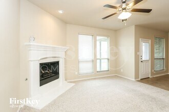 517 Gannet Trl in Northlake, TX - Foto de edificio - Building Photo