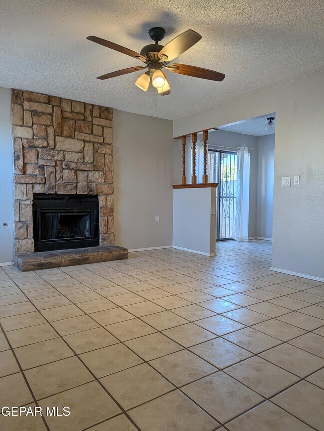 11600 Marsh Mccall Way in El Paso, TX - Building Photo - Building Photo