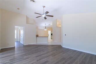 177 Sabal Lake Dr in Naples, FL - Building Photo - Building Photo