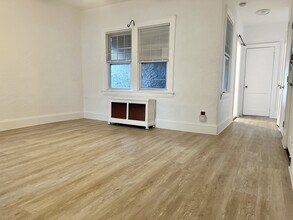 71 W Mount Pleasant Ave, Unit Apt. #1 in Livingston, NJ - Building Photo - Building Photo