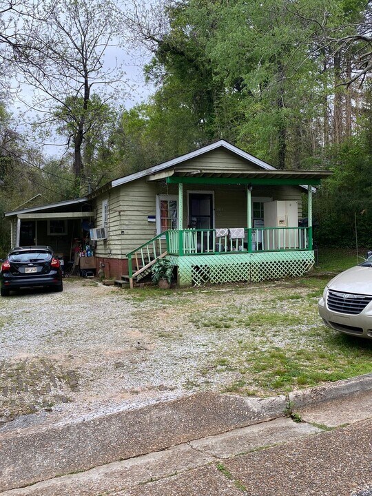 404 Glade Ave in New Albany, MS - Building Photo