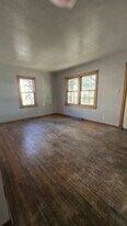 836 Knoll Ave in Waterloo, IA - Building Photo