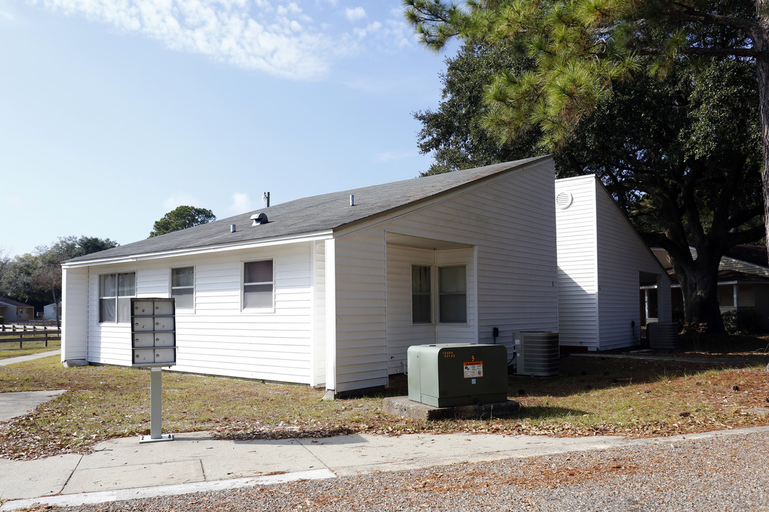 4400 Westover Ave in Pensacola, FL - Building Photo