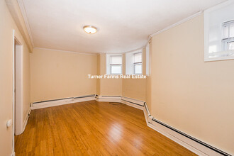 137 Chiswick Rd, Unit 2B in Boston, MA - Foto de edificio - Building Photo