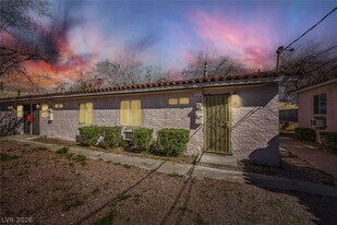 1014 N 4th St in Las Vegas, NV - Building Photo