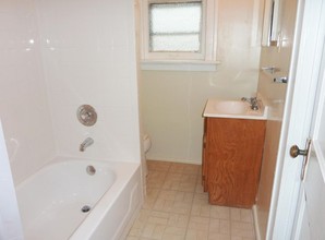 4531-4539 Chouteau Ave in St. Louis, MO - Building Photo - Interior Photo