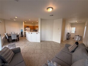 206 Heiple Ct in Henderson, NV - Foto de edificio - Building Photo