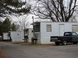 9608 Jefferson Davis Hwy in Richmond, VA - Building Photo