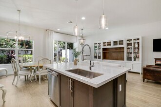 4833 Pointe Midtown Rd in Palm Beach Gardens, FL - Building Photo - Building Photo