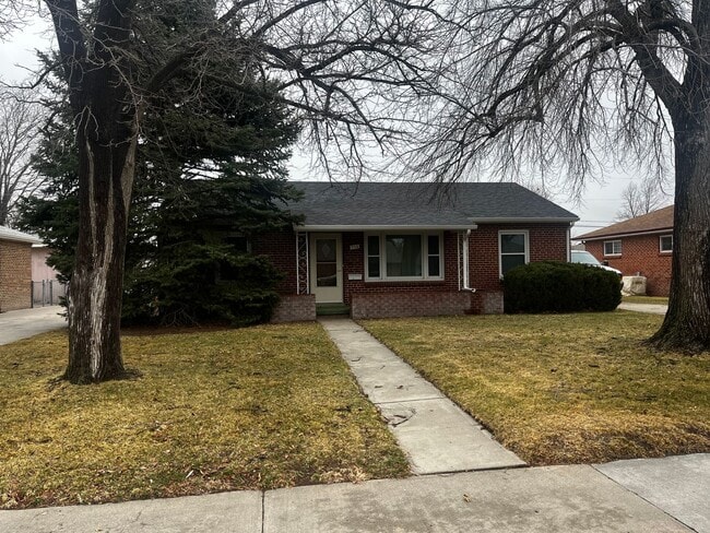 property at 716 Euclid St