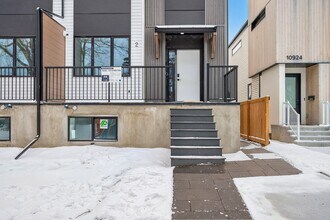 10920-10130 130 St NW in Edmonton, AB - Building Photo - Building Photo