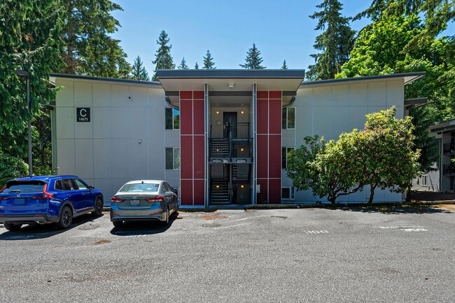 property at 14675 NE 32nd St