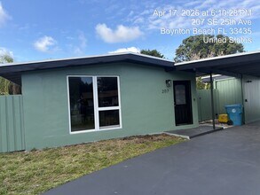 207 SE 25th Ave in Boynton Beach, FL - Building Photo - Building Photo