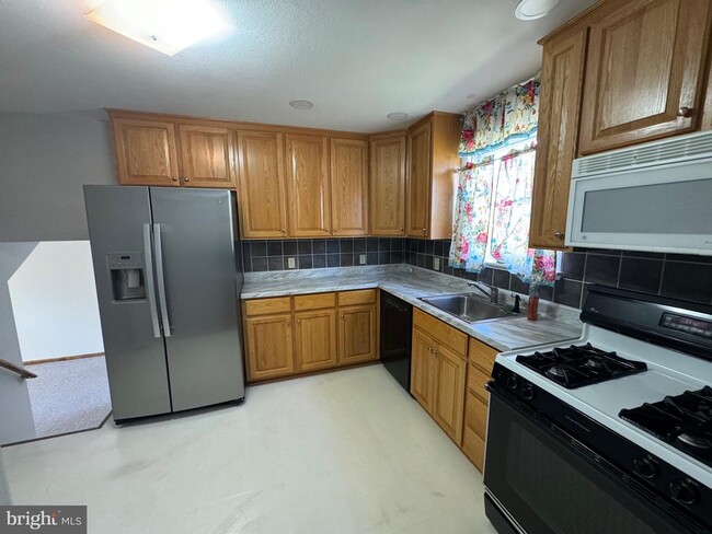 property at 172 Chapel Dr