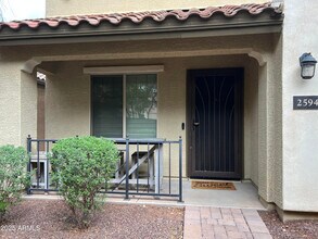 2594 E Boston St in Gilbert, AZ - Building Photo - Building Photo