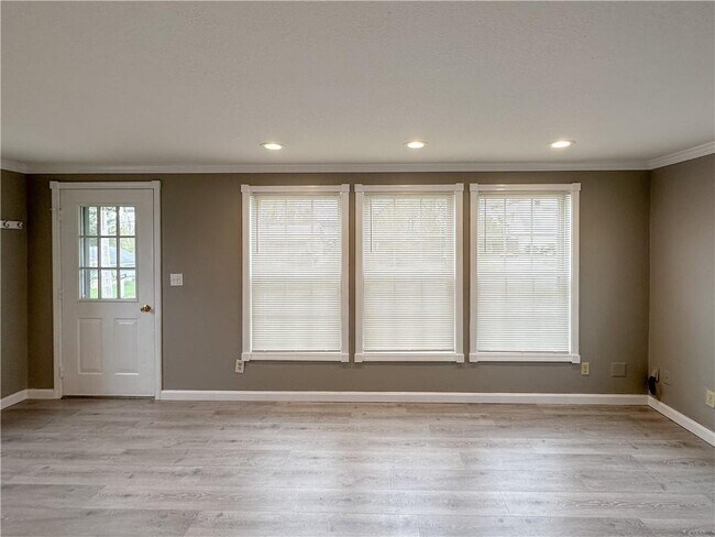 12189 Shady Ave in Conneaut Lake, PA - Building Photo - Building Photo