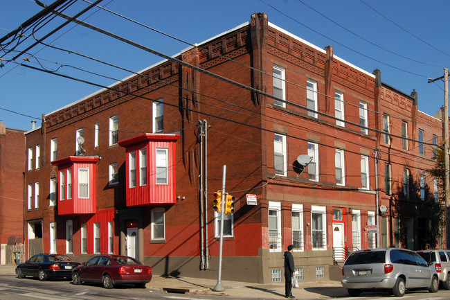 1535-1537 Poplar St in Philadelphia, PA - Building Photo - Building Photo