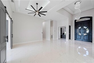 41 Travis St in Mission, TX - Foto de edificio - Building Photo