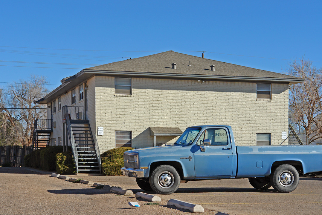 1608 59th St in Lubbock, TX - Building Photo