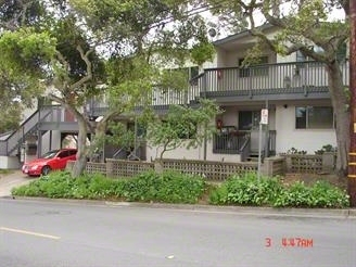 2001 David Ave in Monterey, CA - Foto de edificio