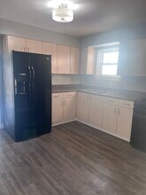 664 Sibley Blvd in Calumet City, IL - Building Photo - Building Photo