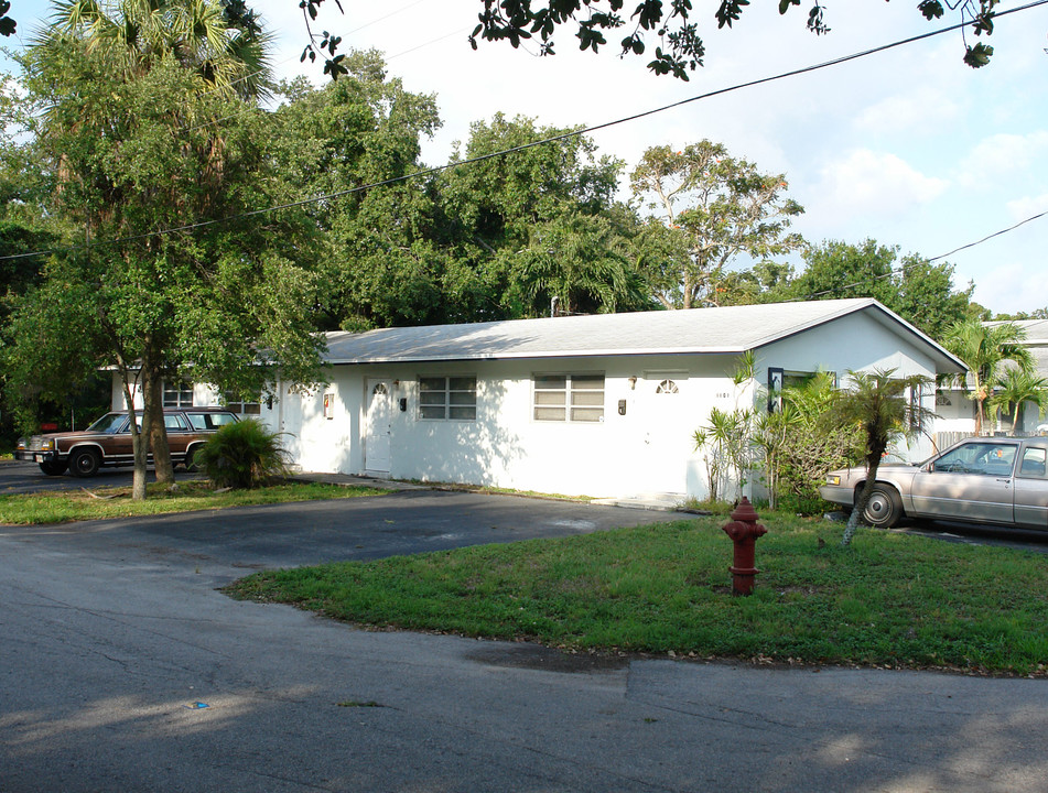 1604 SW 11th St in Fort Lauderdale, FL - Building Photo