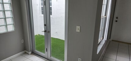 4725 SW 143rd Ave in Miami, FL - Building Photo - Building Photo