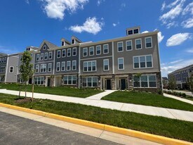 255 Aspen Rd in Stafford, VA - Building Photo