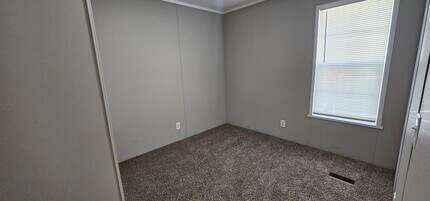 229 Magnolia Pl in Belleville, MI - Building Photo - Building Photo