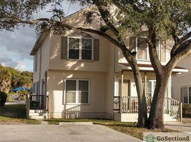 1600 SW 44th Ave in Fort Lauderdale, FL - Building Photo