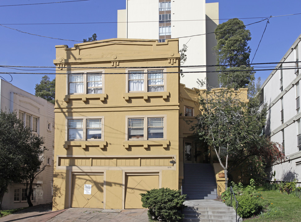 375 Perkins St in Oakland, CA - Foto de edificio