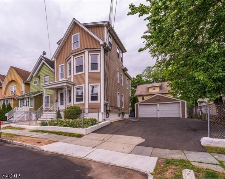 10 Westcott St in Bloomfield, NJ - Building Photo