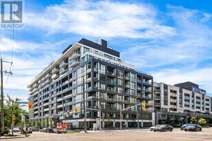 6 Greenbriar Rd in Toronto, ON - Building Photo