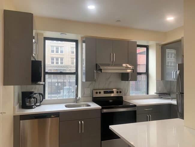 16 Hudson St, Unit 4