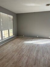10411 Black Sands Dr in Houston, TX - Building Photo - Building Photo