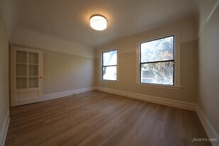 1055 Fell St in San Francisco, CA - Building Photo