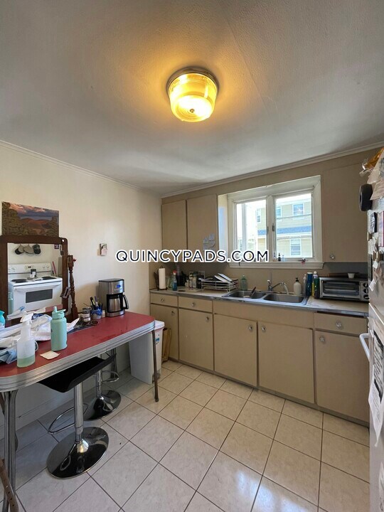 187 Billings St-Unit -2 in Quincy, MA - Building Photo