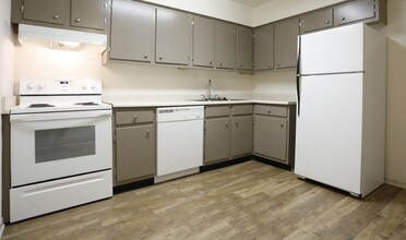 College Town Apartments in Hammond, LA - Foto de edificio - Building Photo