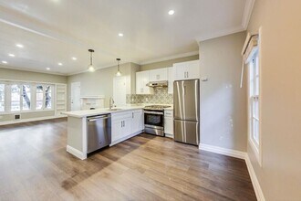 297 MacArthur Blvd in Oakland, CA - Building Photo - Building Photo