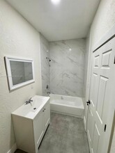 3111 NW 59th St in Miami, FL - Building Photo - Building Photo