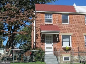 504 Acorn St in Philadelphia, PA - Building Photo - Building Photo