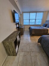 2501 S Ocean Dr in Hollywood, FL - Building Photo - Building Photo