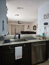 3442 Joe Murell Dr in Titusville, FL - Foto de edificio - Building Photo