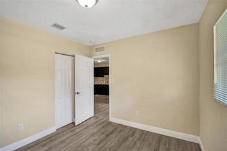 2741 NW 1st St in Pompano Beach, FL - Building Photo - Building Photo