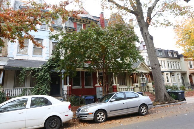 1906 3rd St NW