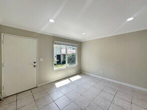 6662 Bell Bluff Ave in San Diego, CA - Building Photo - Building Photo