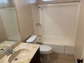 7555 Victoria Ave in Yucca Valley, CA - Building Photo - Building Photo