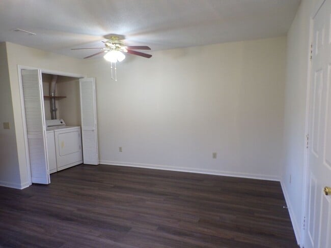 25 Parkview Dr in Ozark, AL - Building Photo - Building Photo