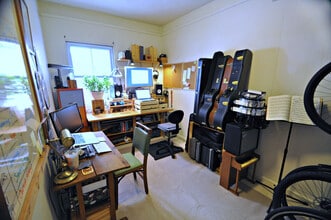 33 St Paul St, Unit #3 in Montpelier, VT - Building Photo - Building Photo